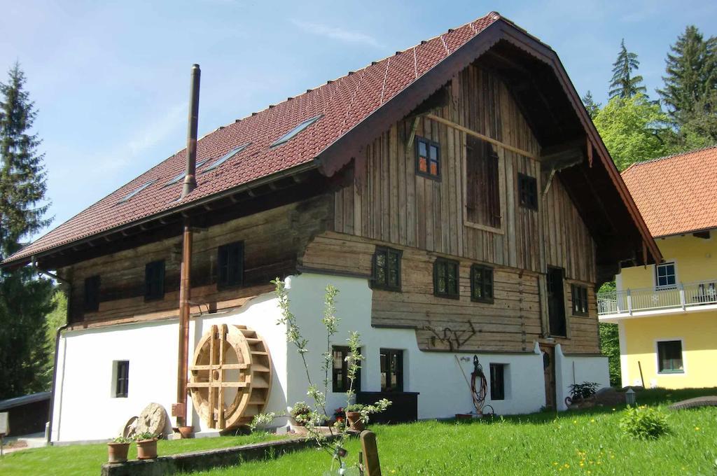 Heuholzmuehle Privatzimmer Elixhausen Εξωτερικό φωτογραφία