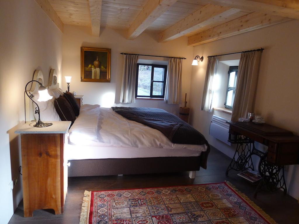 Heuholzmuehle Privatzimmer Elixhausen Δωμάτιο φωτογραφία